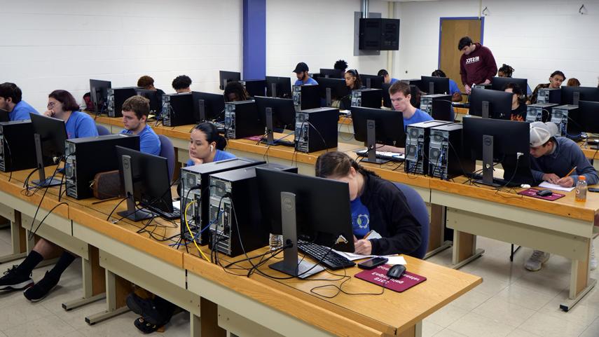 computer lab with students